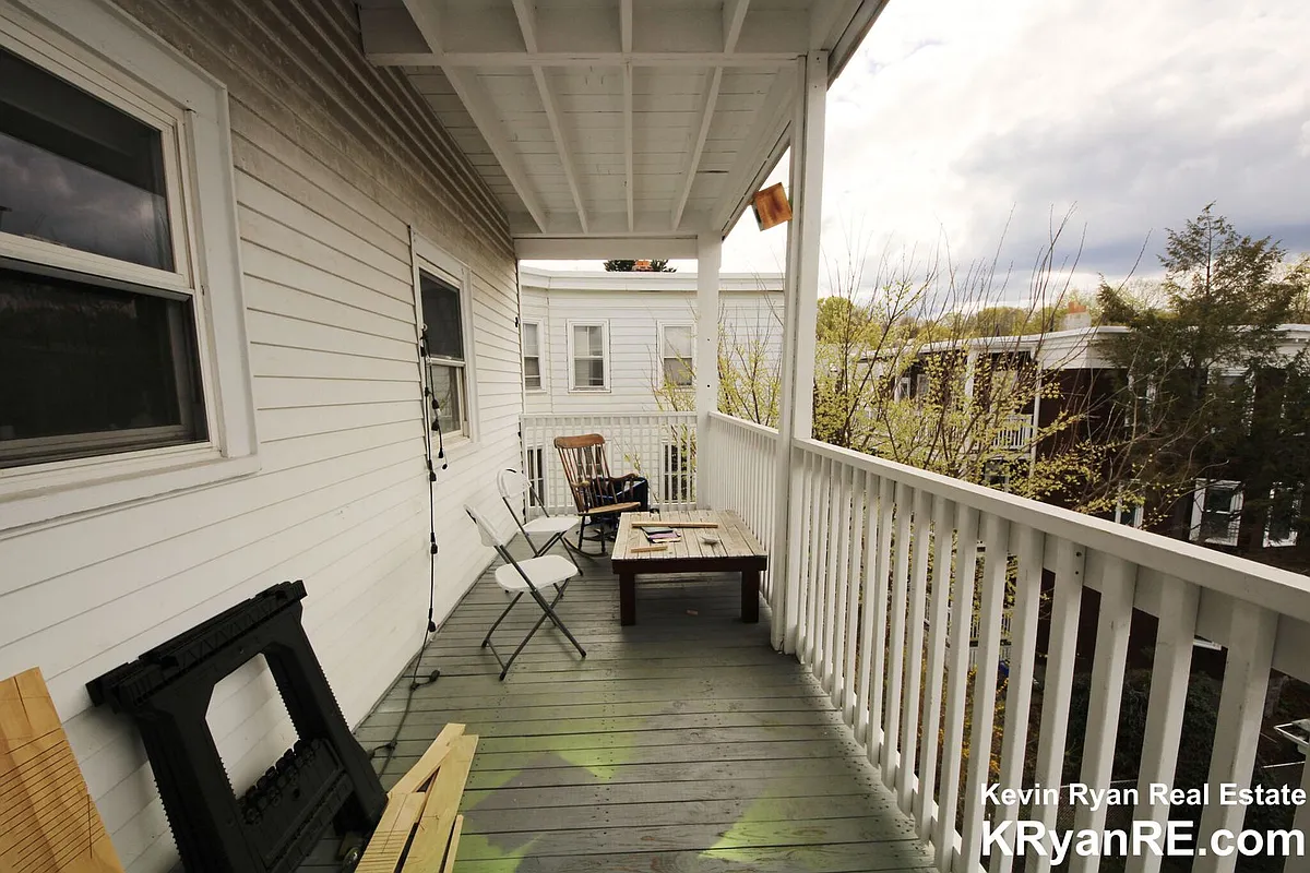 Building Photo - 11 Breck Ave #1C
