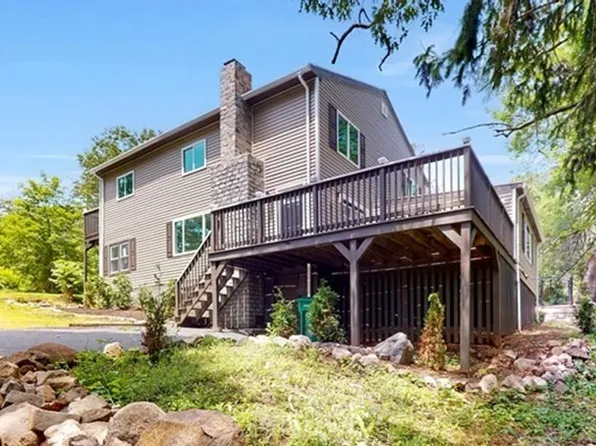 44 Graves Rd, Lynn, MA 01904