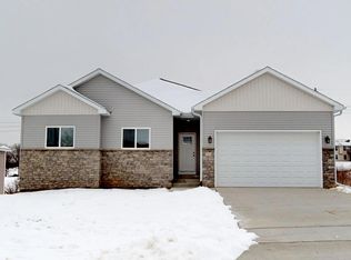 5354 Pleasant Ridge Rd, Pleasant Hill, IA 50327