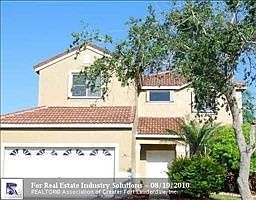 5th image of 632 Stanton Dr