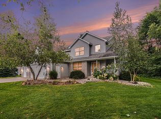 8700 Pleasant Meadows Dr NE, Rockford, MI 49341