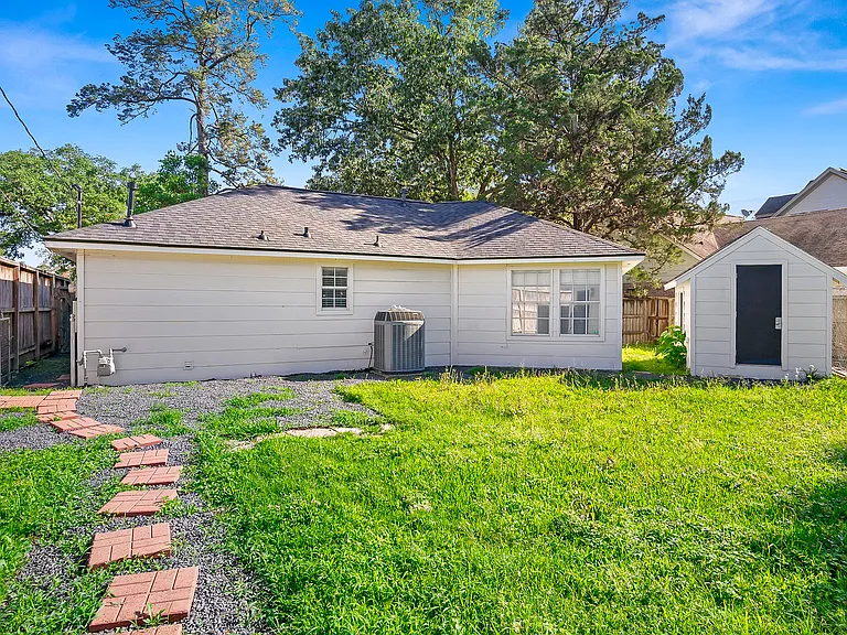 1253 Du Barry Ln — Photo 17