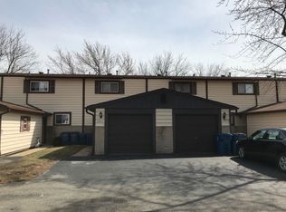 1209 Cedarwood Dr UNIT C, Crest Hill, IL 60403