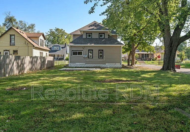 1312 N Dearborn St — Photo 20