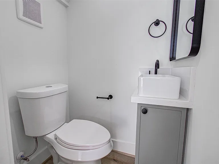 1506 McKee St #B — Photo 13