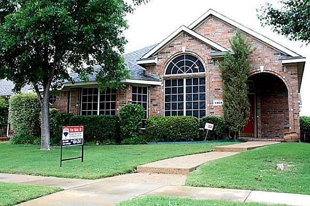 1st image of 6404 High Cliff Dr