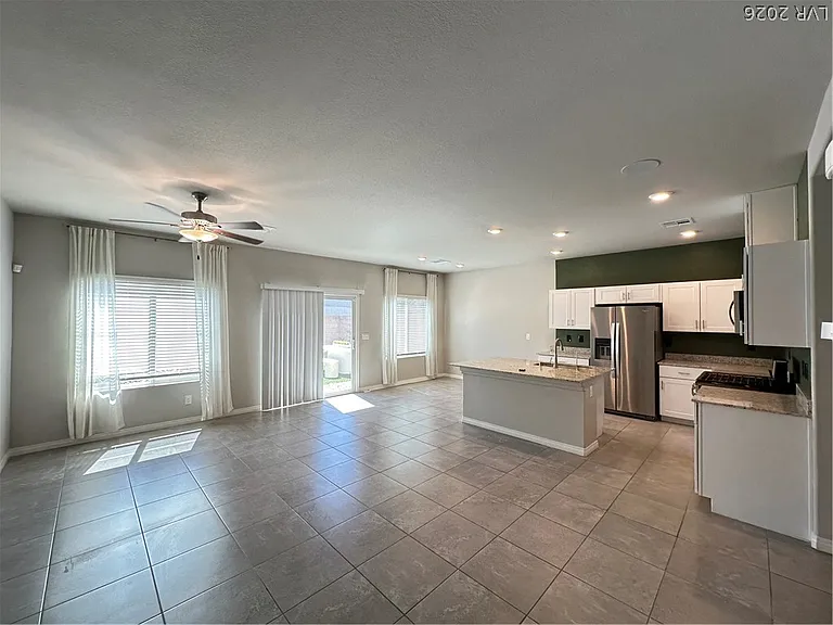 5370 White Butterfly St — Photo 3