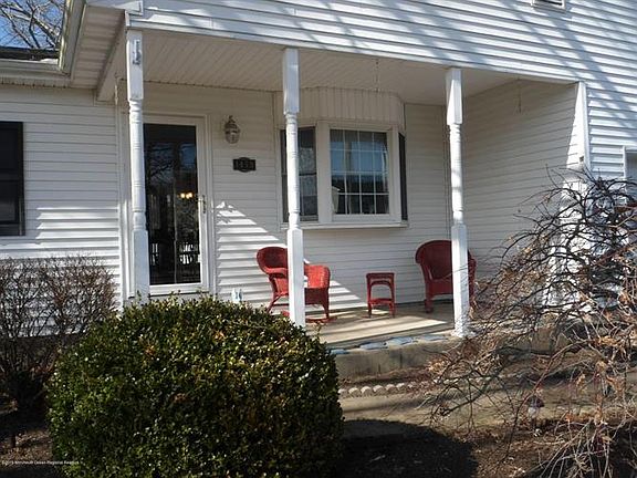 3rd image of 1459 Crawford Ave
