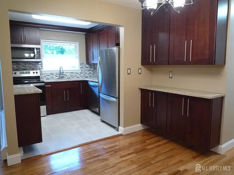 44 Deanna Dr #127 — Photo 6