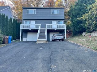 35 Ojibwa Rd #A, Shelton, CT 06484