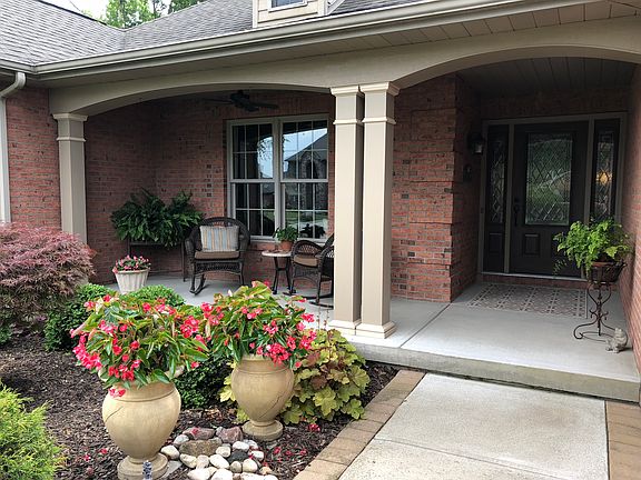 3rd image of 67 Hickory Pointe Dr