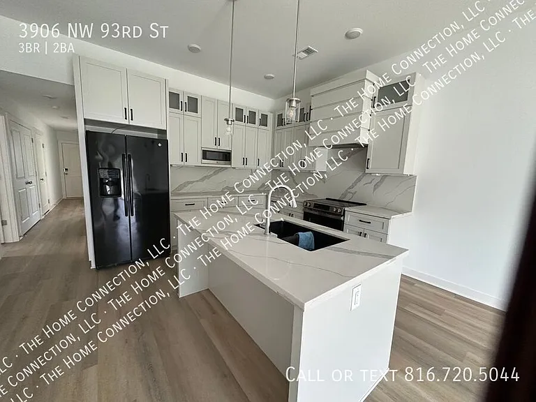 3906 NE 93rd St — Photo 12