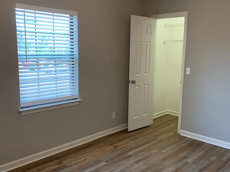 830 Brentwood Point — Photo 28
