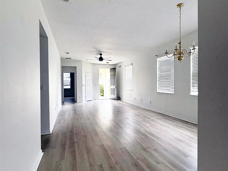 654 Kettering Rd — Photo 3