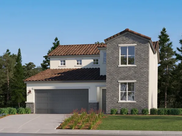 970 Granite Dr W, Madera, CA 93636