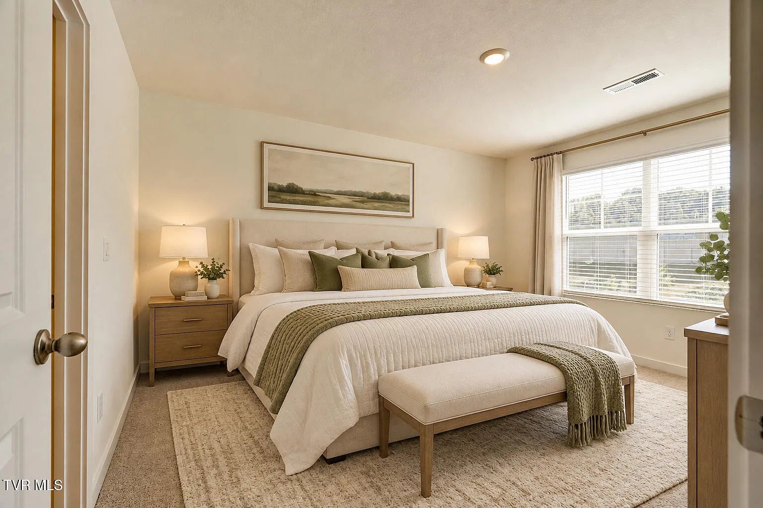 3 bed, 2.5 bath, 1381 sqft, $1,830 — Photo 4