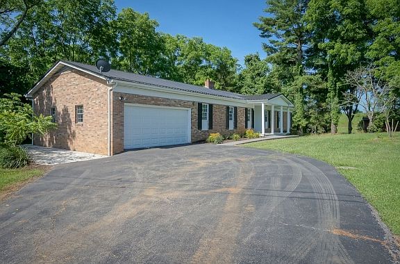 2nd image of 130 Virginia Dr