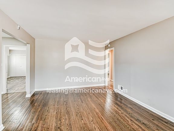 767169_004_wm_-_living_room_13500651.jpg