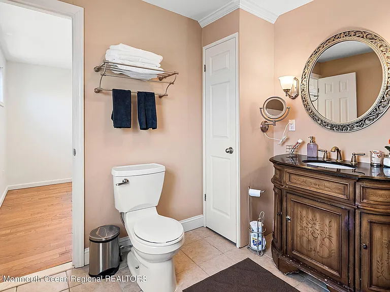 510 Garfield Ave — Photo 24