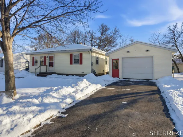 3276 Lombard St SW, Grandville, MI 49418