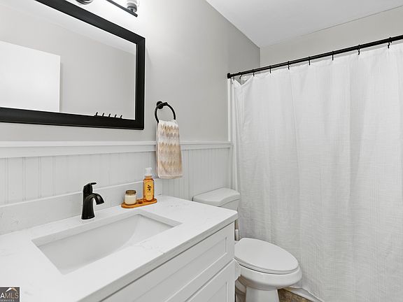 4th image of 9 W Park Ct