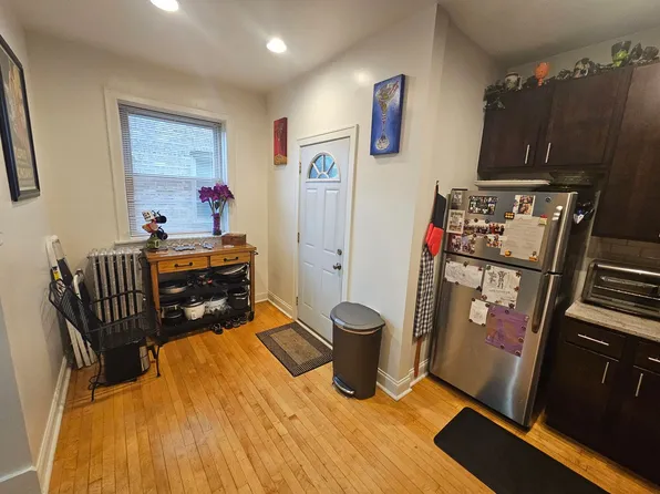 5354 N Kimball Ave #2, Chicago, IL 60625