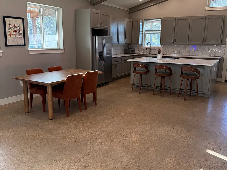 3100 FM 535 — Photo 15