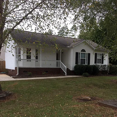 605 Habersham Ln Photo 1