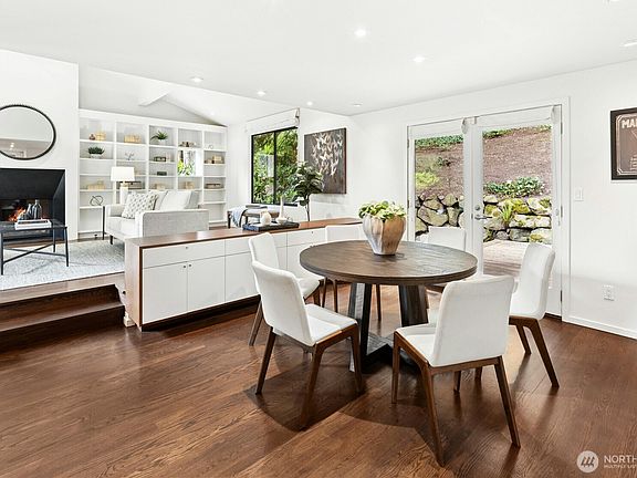 5th image of 105 Big Bear Place NW