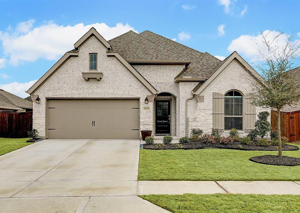 Welcome to this prestine Perry home located in the Meridiana Community. Lovingly upgraded and meticulously maintained, your new home awaits.