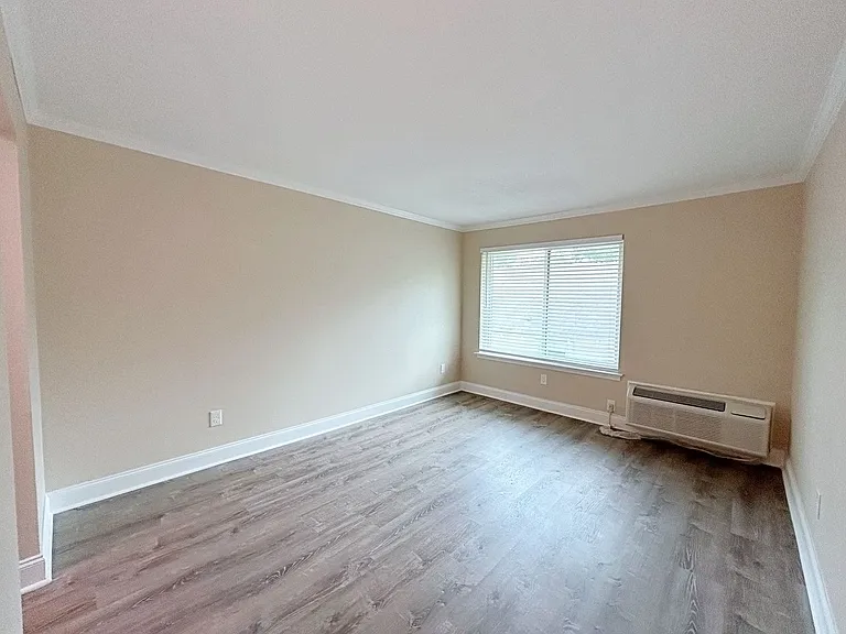 314 West Dr — Photo 18