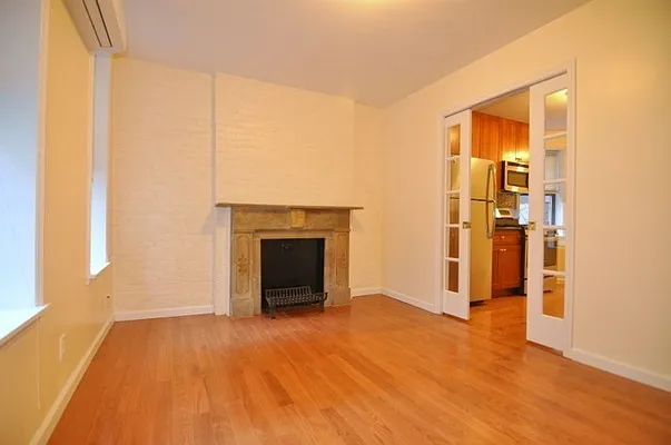 Rented by Nest Seekers International | media 39