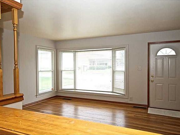 2nd image of 5209 W 22nd St