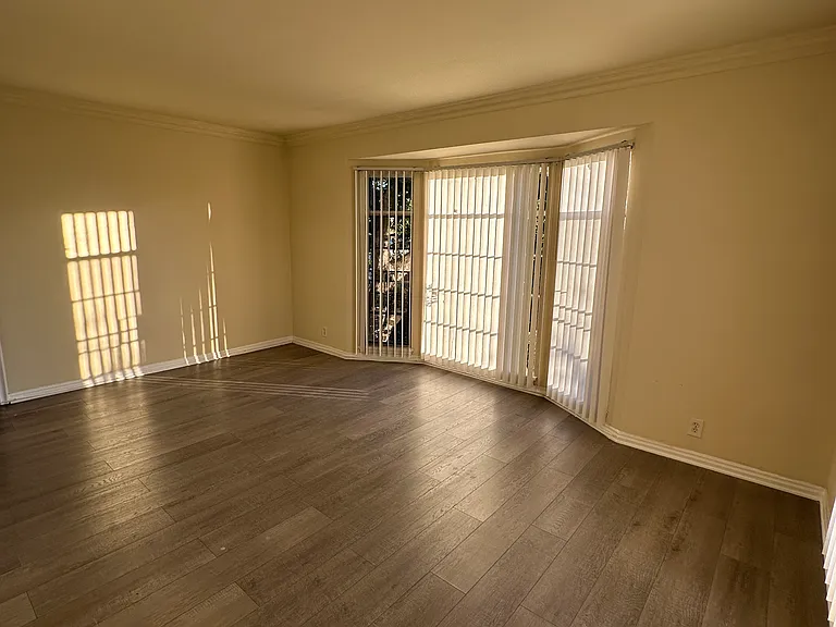 5405 Fernwood Ave — Photo 5