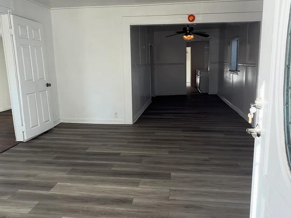 204 E Moneta Ave