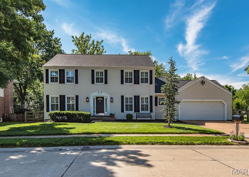 1st image of 14960 Country Ridge Dr