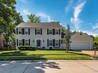 14960 Country Ridge Dr, Chesterfield, MO 63017