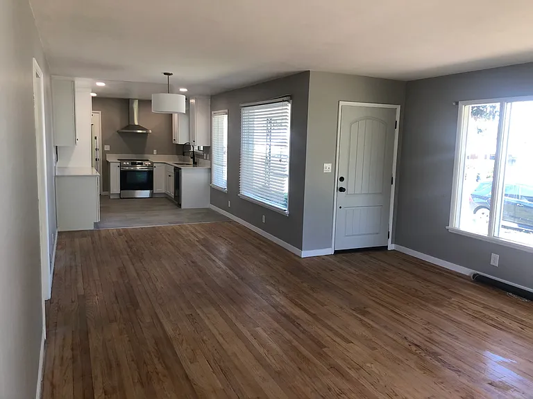 204 N 34th Ave — Photo 11
