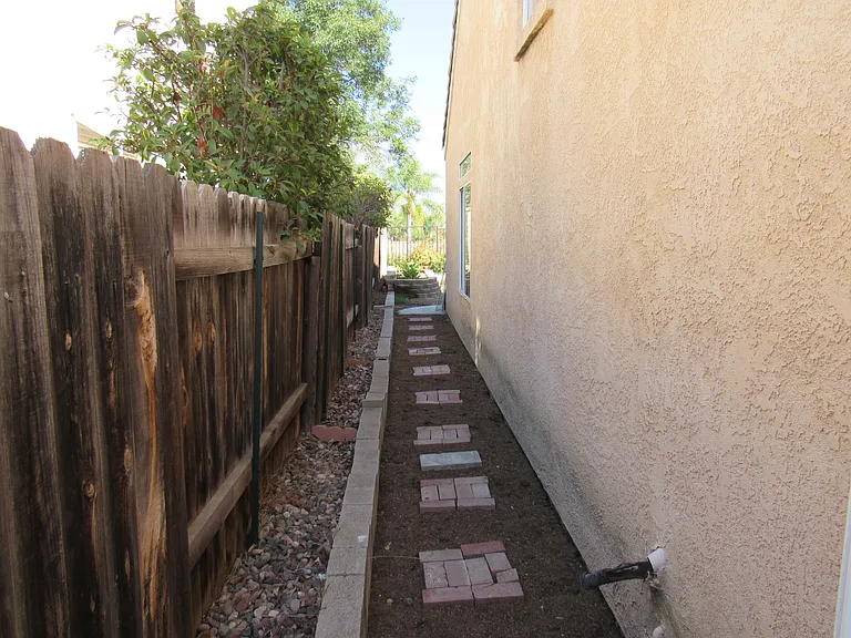 5168 Baywood Cir — Photo 32