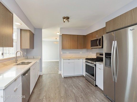 3rd image of 2003 N Dunhill Ct N #31