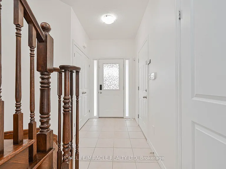 23 Pinot Cres #UPPER — Photo 8