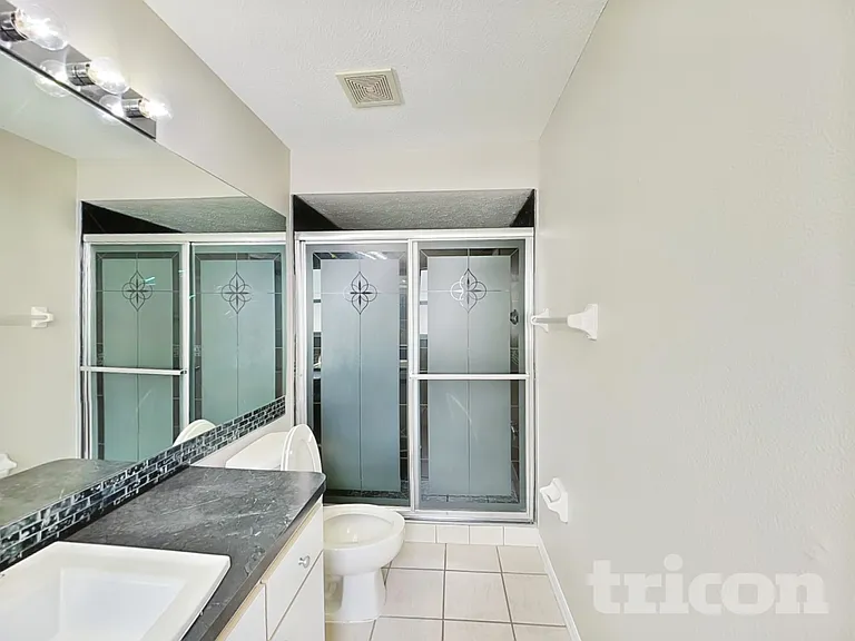 11008 Millbury Ct — Photo 11