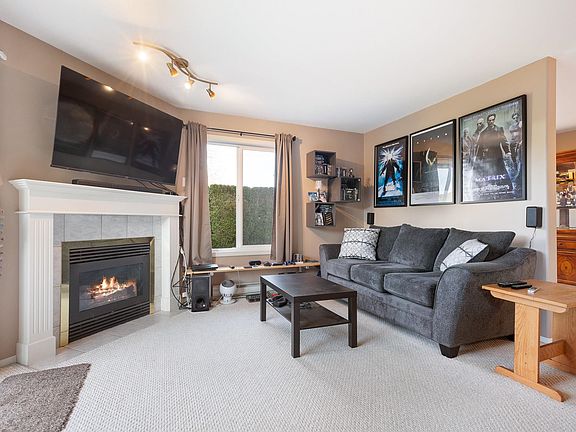 4th image of 9855 Quarry Rd #108