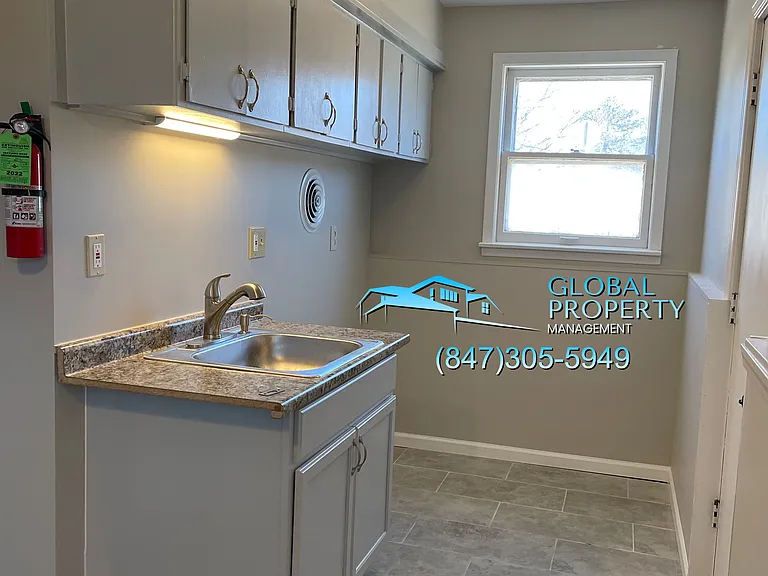 2901 Elisha Ave #G — Photo 10