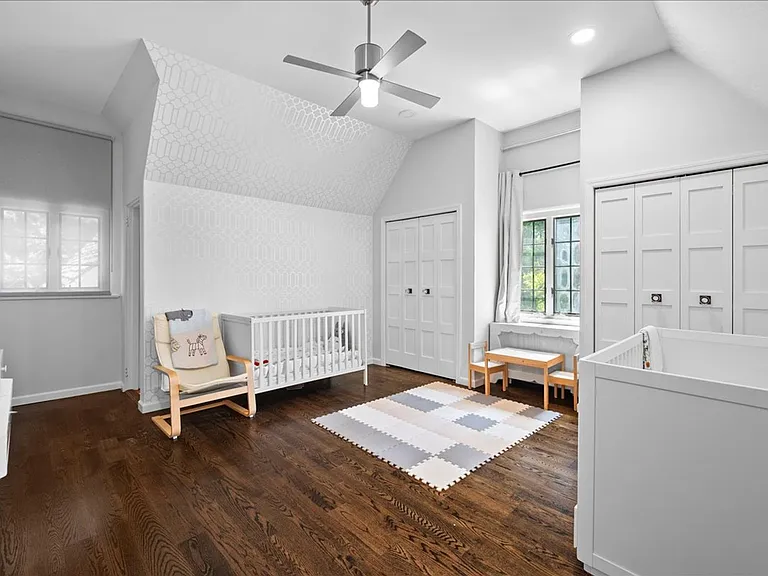 55 Graham Rd — Photo 33