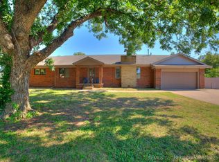 108 W 38th St, Sand Springs, OK 74063
