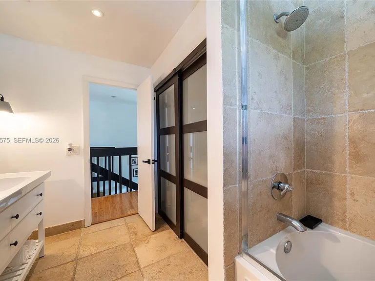 330 SW 133rd Pl — Photo 37