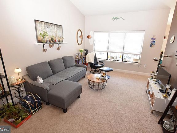 3rd image of 8397 Buttress Ln APT 401