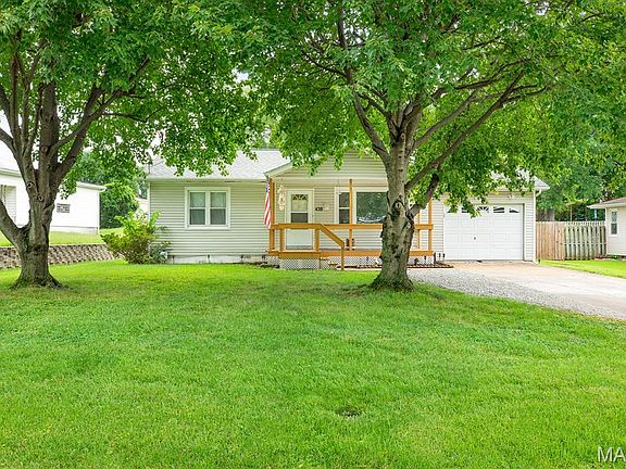 4th image of 438 W Rosedale Dr