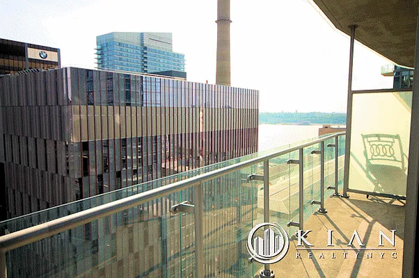 Sold by Kian Realty | media 19